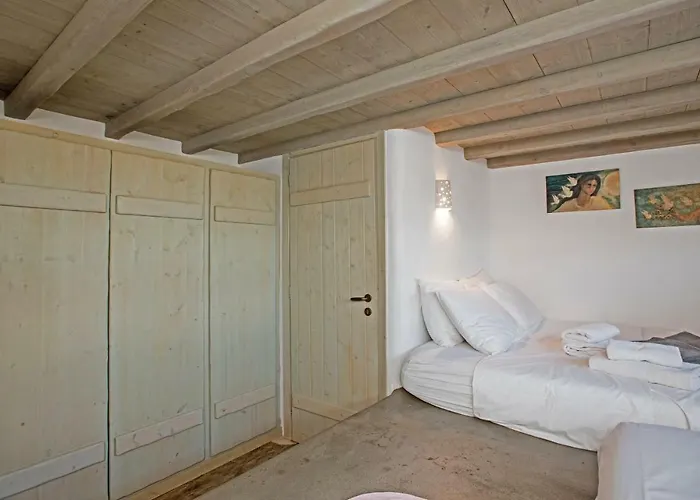 Amallini Mykonos Villa Super Paradise part