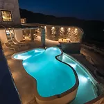 Amallini Mykonos Villa *