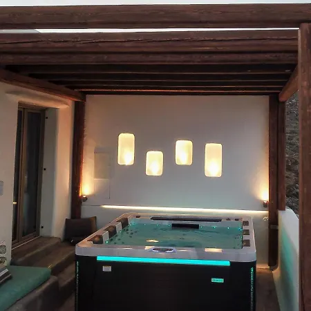 Amallini Mykonos Villa Super Paradise Beach (Mykonos)